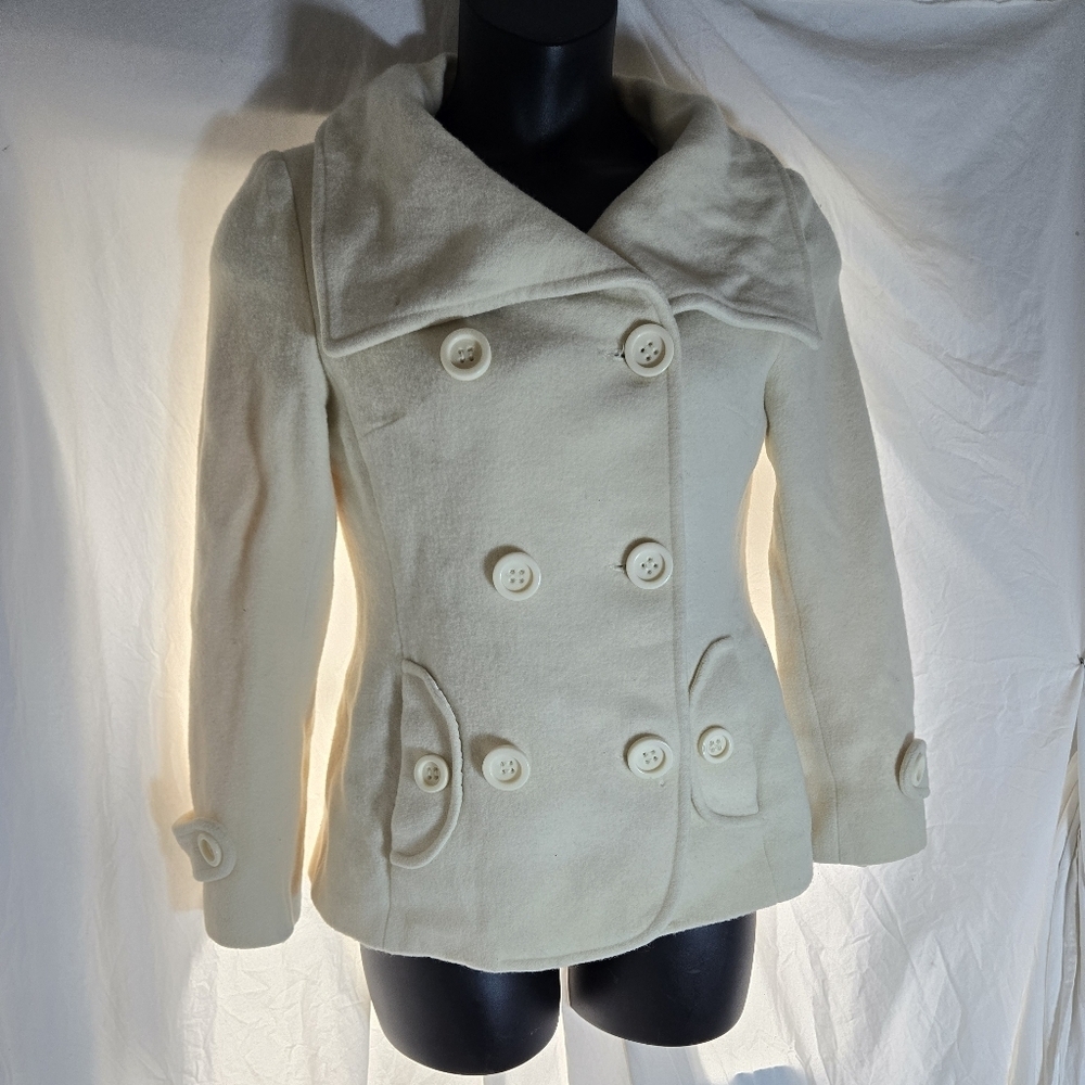 Pretty Wool Coat - Picture 5 of 8